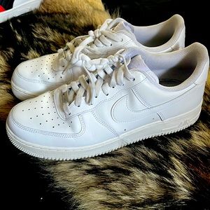 Nike Air Force 1s Mens size 11 white